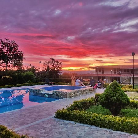 Finca Hotel Heron Quimbaya Ngoại thất bức ảnh